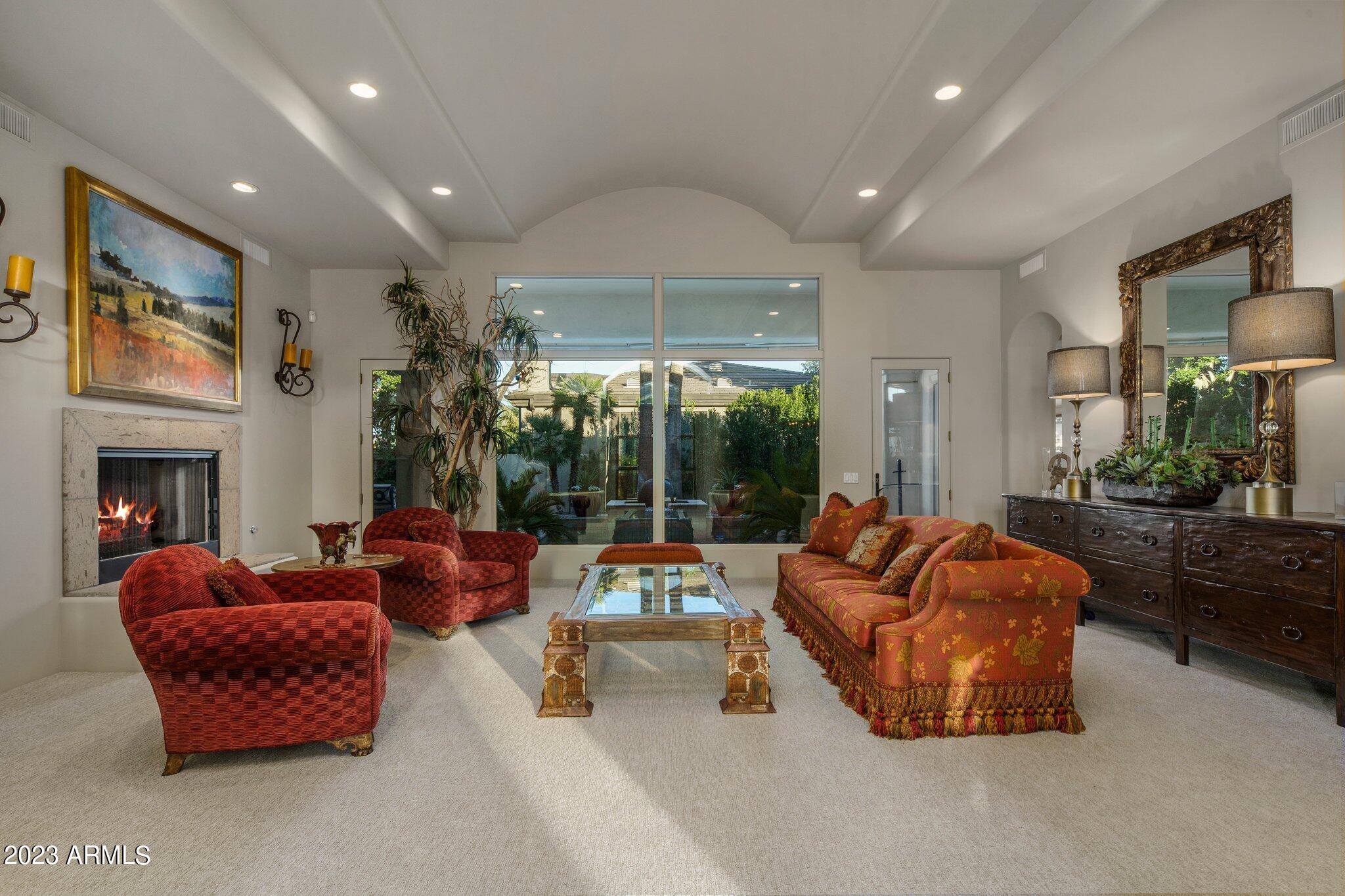 VIA VISTA - Residential