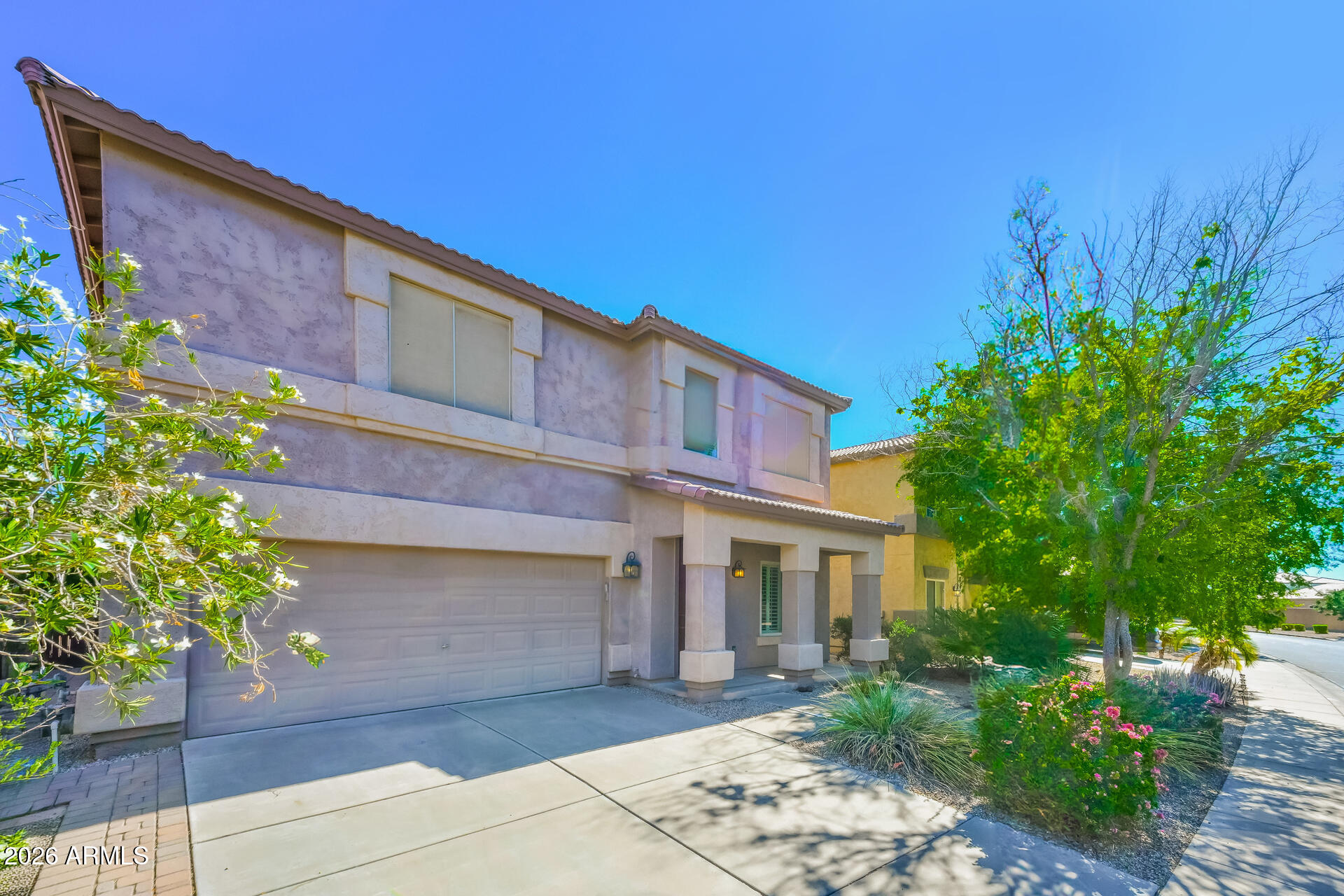 1186 E COUNTRY CROSSING Way