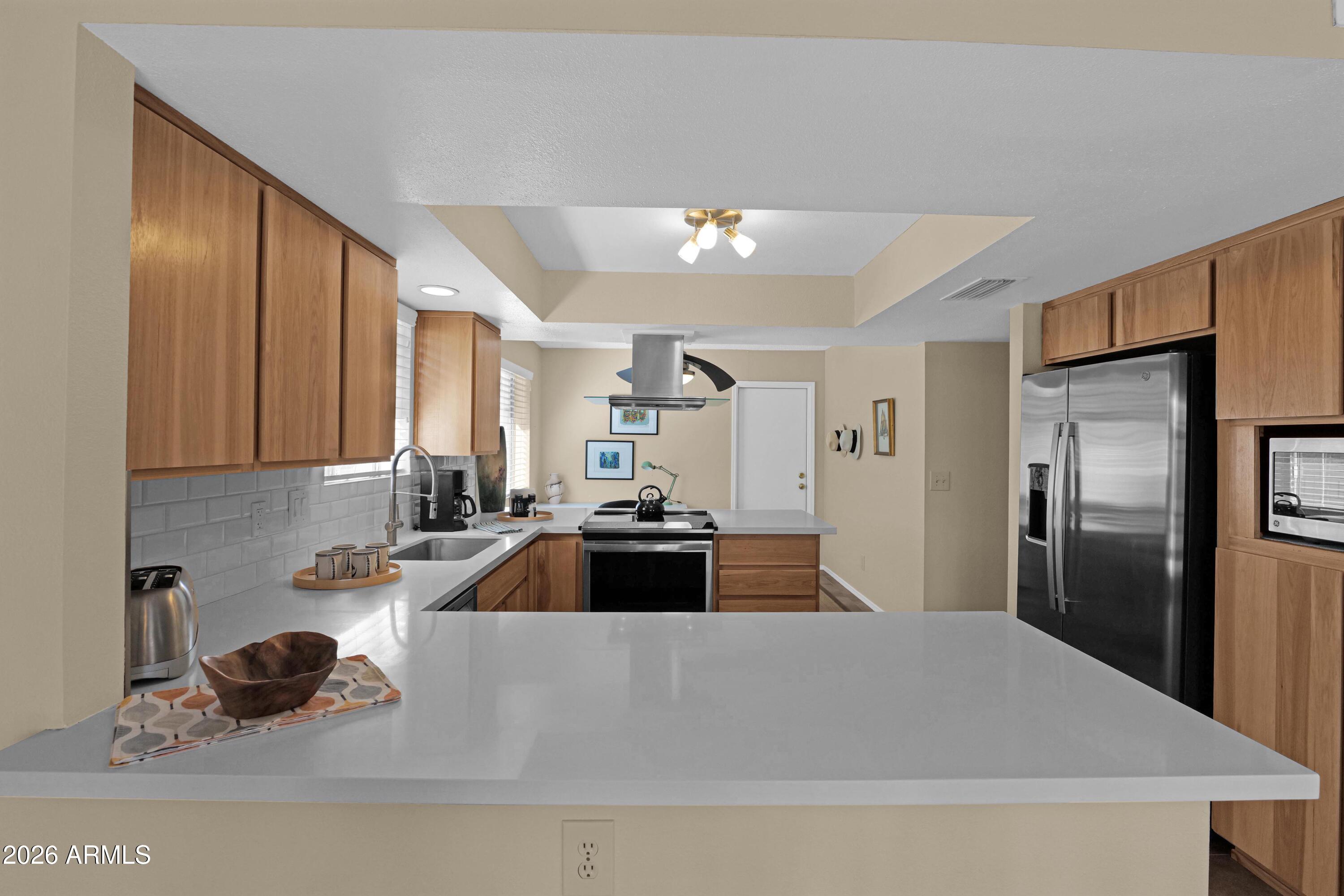 26609 S HOLLYGREEN Drive