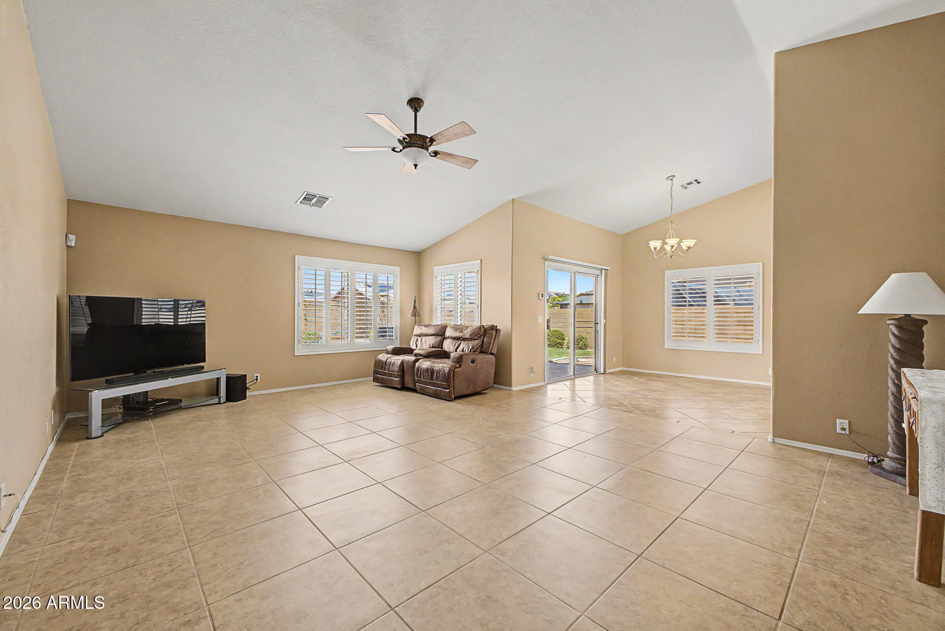 10852 W HARMONY Lane