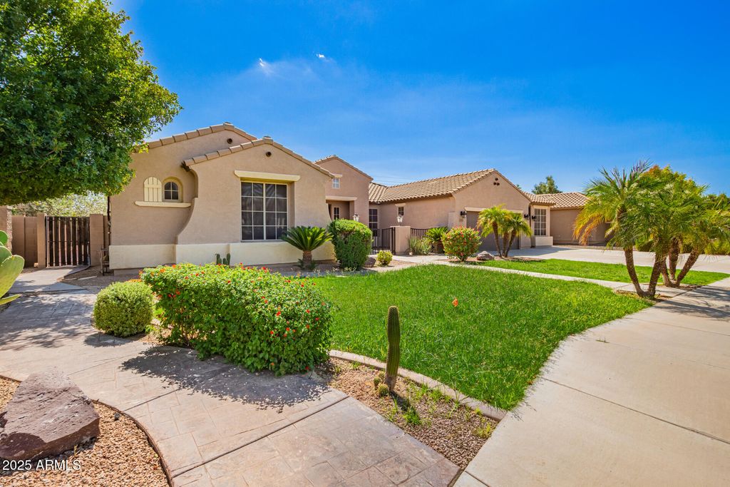 Photo of 19263 E Estrella Road, Queen Creek, AZ 85142 (MLS # 6925803)