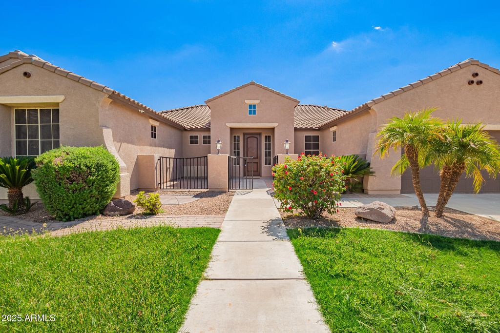 Photo of 19263 E Estrella Road, Queen Creek, AZ 85142 (MLS # 6925803)