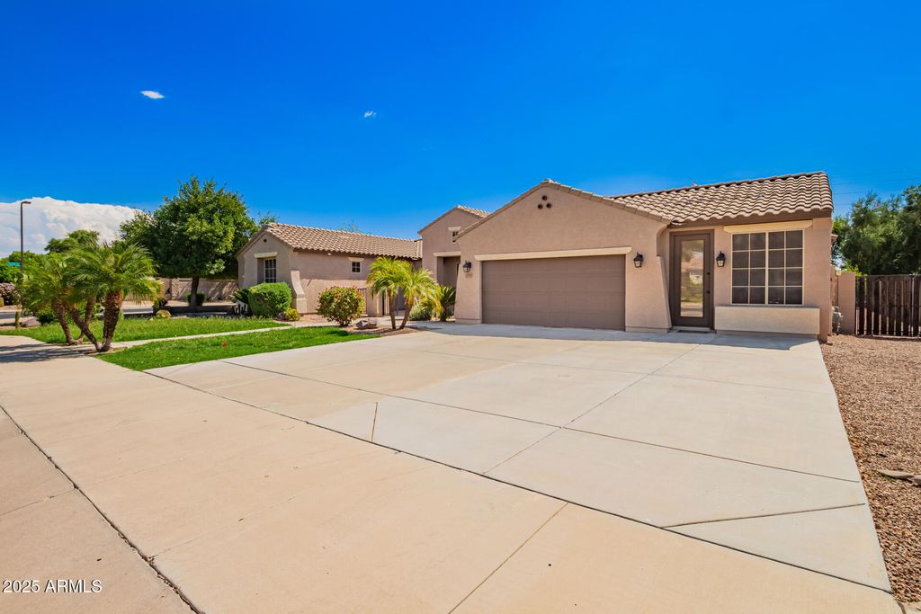 Photo of 19263 E Estrella Road, Queen Creek, AZ 85142 (MLS # 6925803)
