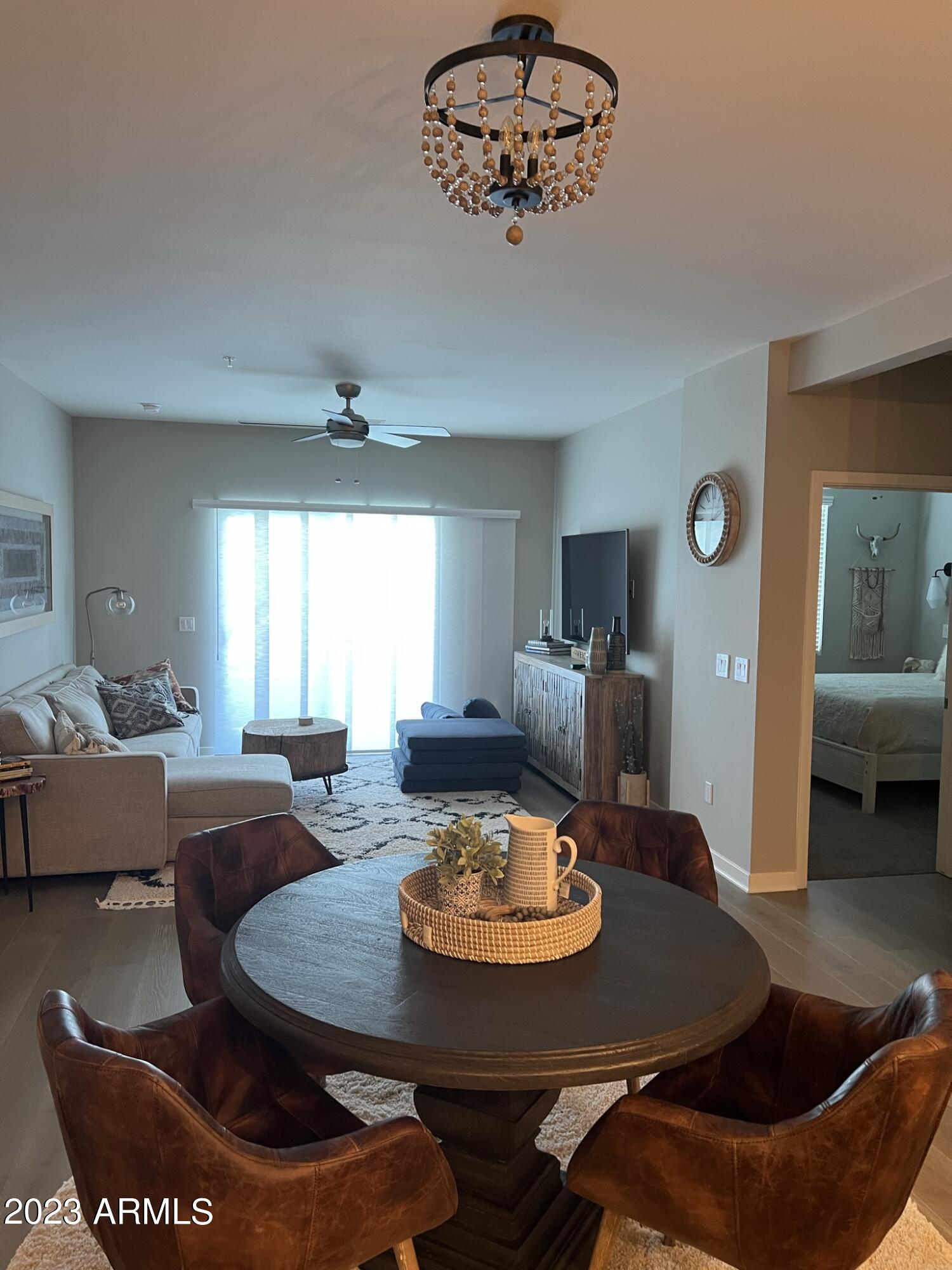 2511 W QUEEN CREEK Road 250