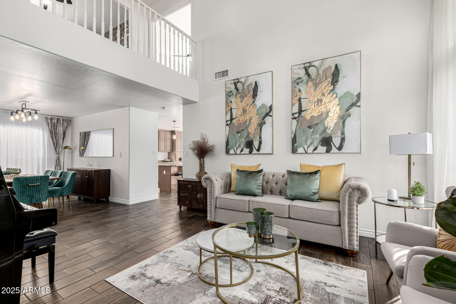 729 E GLENHAVEN Drive