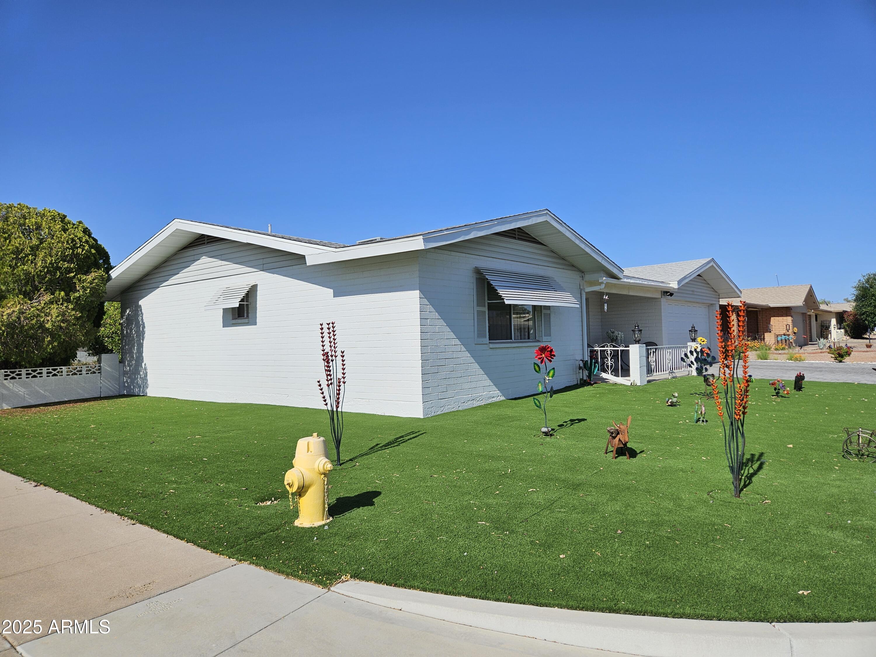 5122 E EMERALD Circle