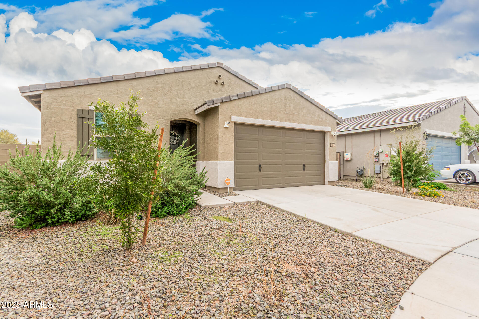 8827 S 67TH Drive