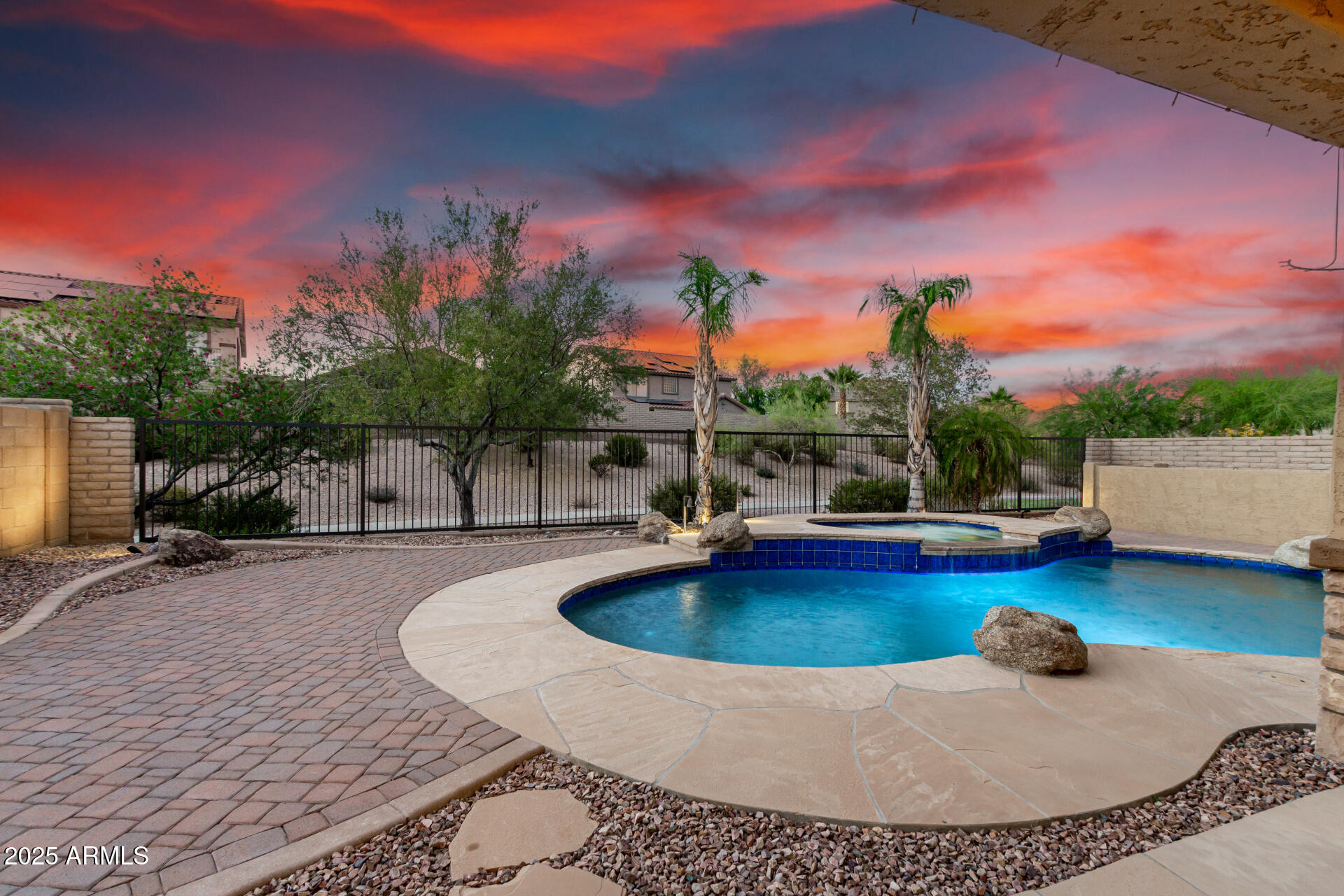 12702 W DOVE WING Way