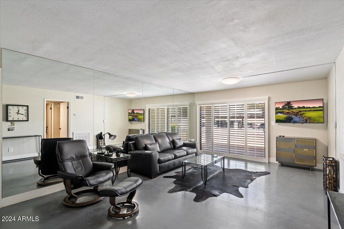 10444 N 69TH Street 130