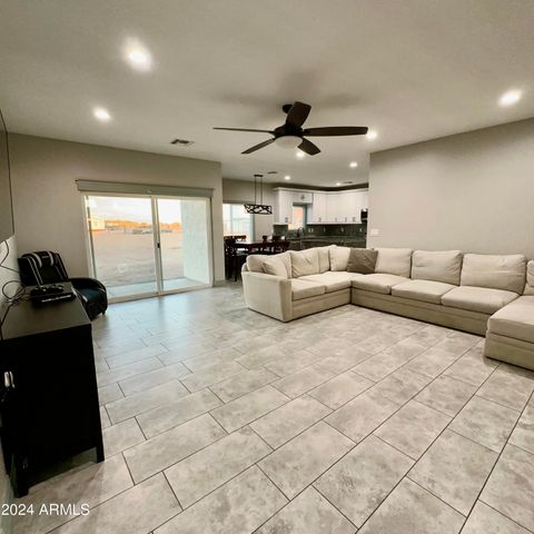 A home in Tonopah