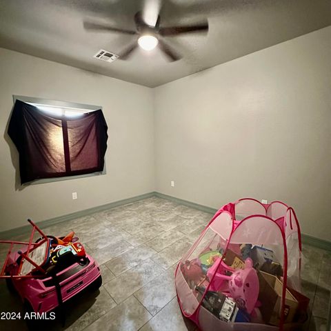 A home in Tonopah