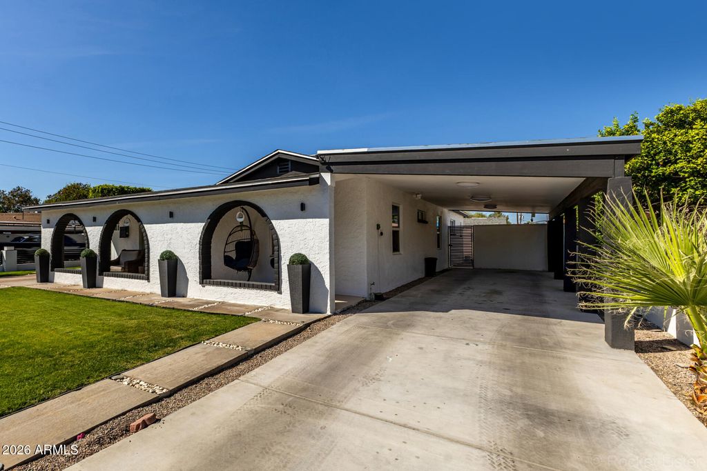 Photo of 3144 W Garfield Street, Phoenix, AZ 85009 (MLS # 7002097)