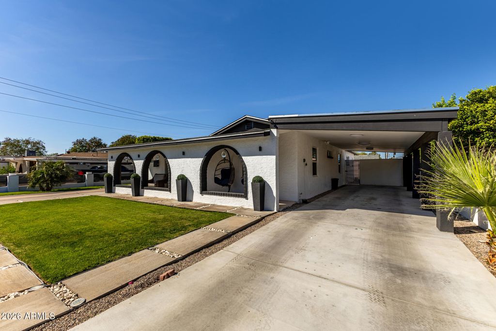 Photo of 3144 W Garfield Street, Phoenix, AZ 85009 (MLS # 7002097)