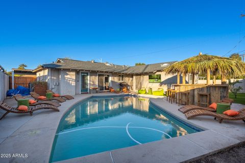 8213 E WHITTON Avenue Scottsdale AZ 85251