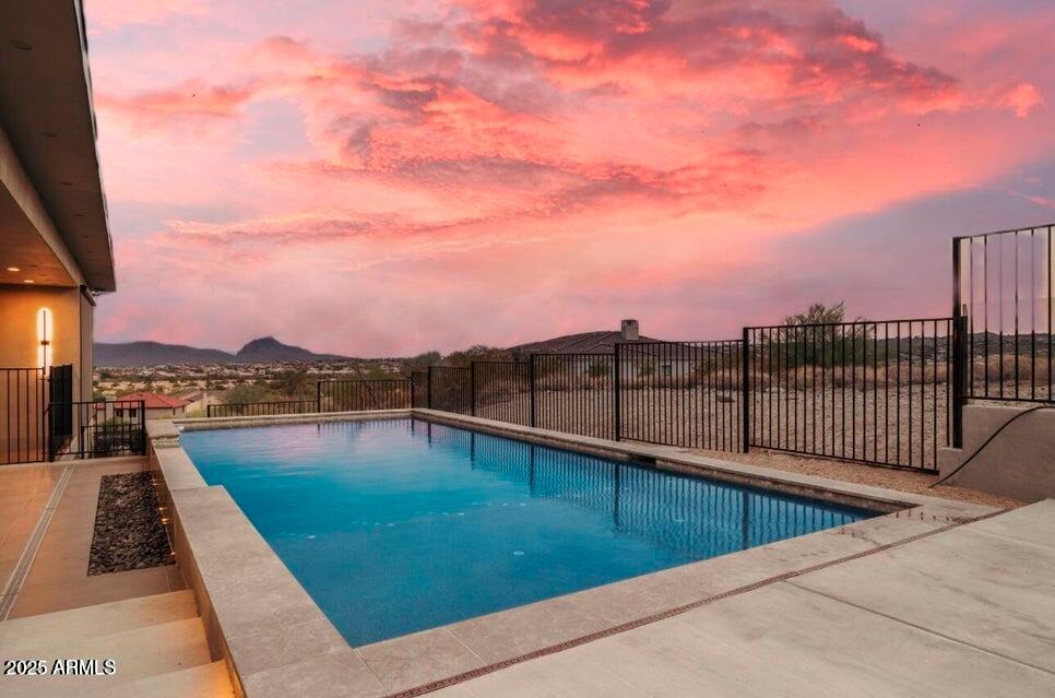 15406 N BLACKBIRD Drive