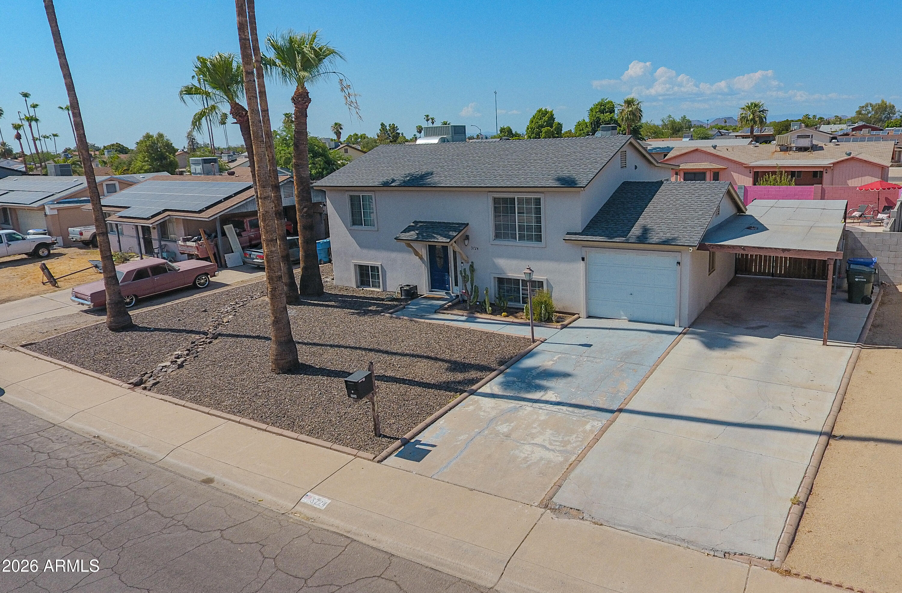 3724 W Charter Oak Road
