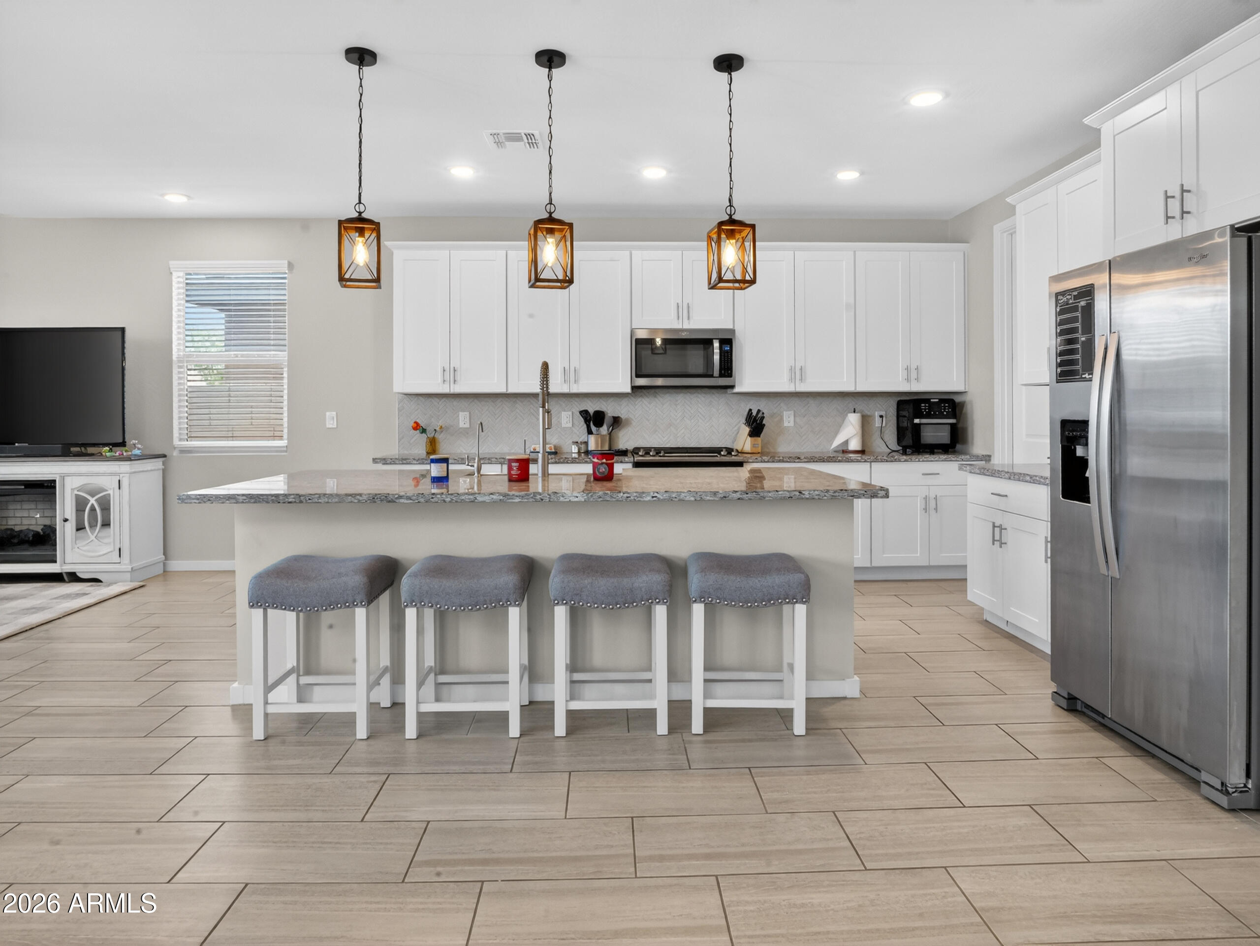 17381 W RUNNING DEER Trail
