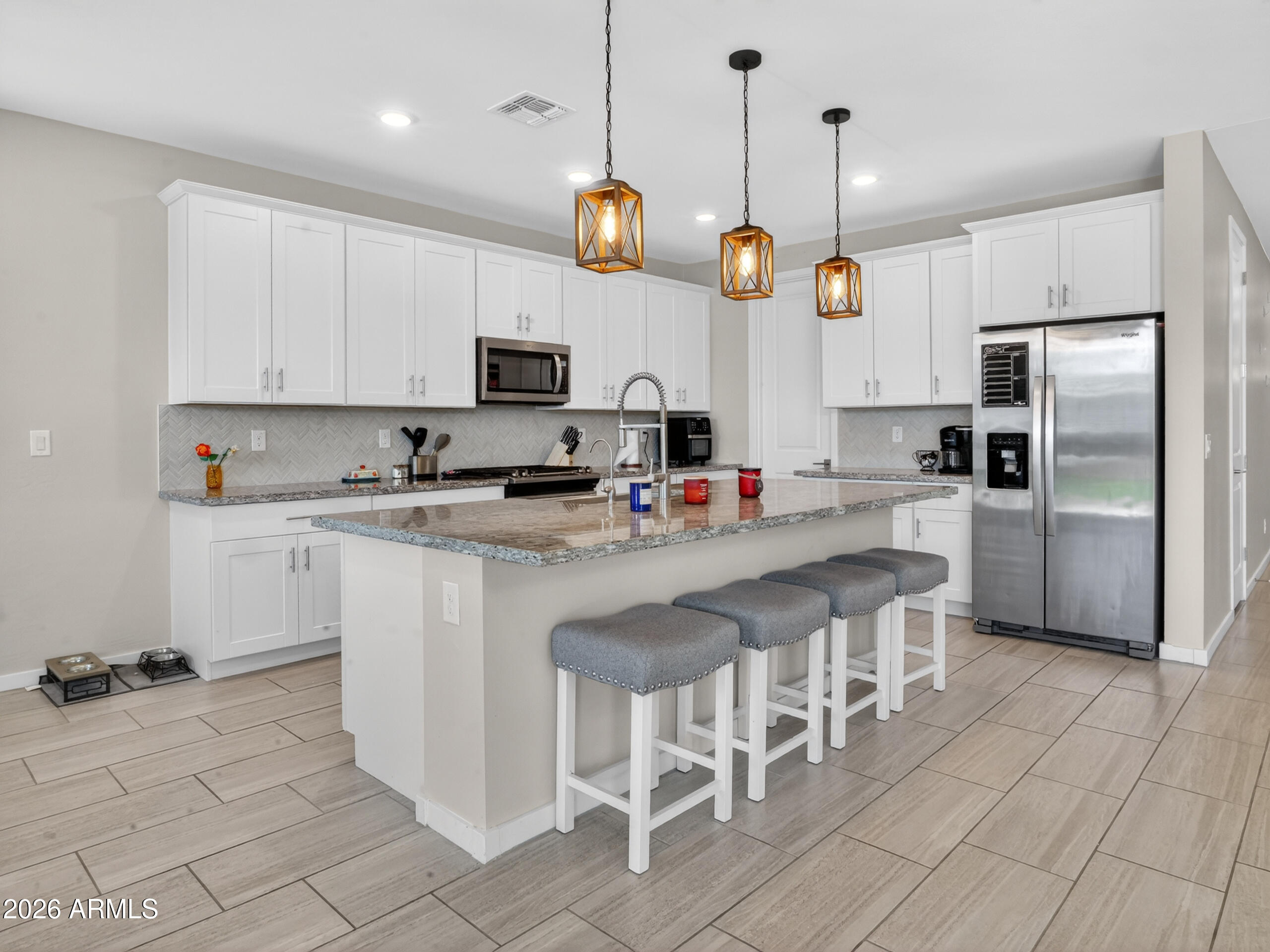 17381 W RUNNING DEER Trail