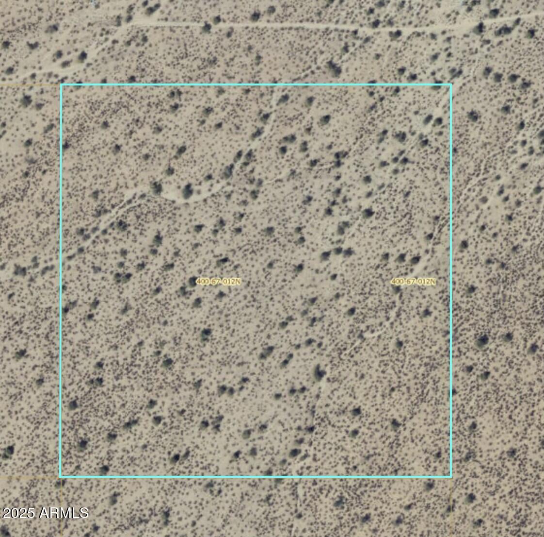 0 W Queek Creek -1 Road '_'