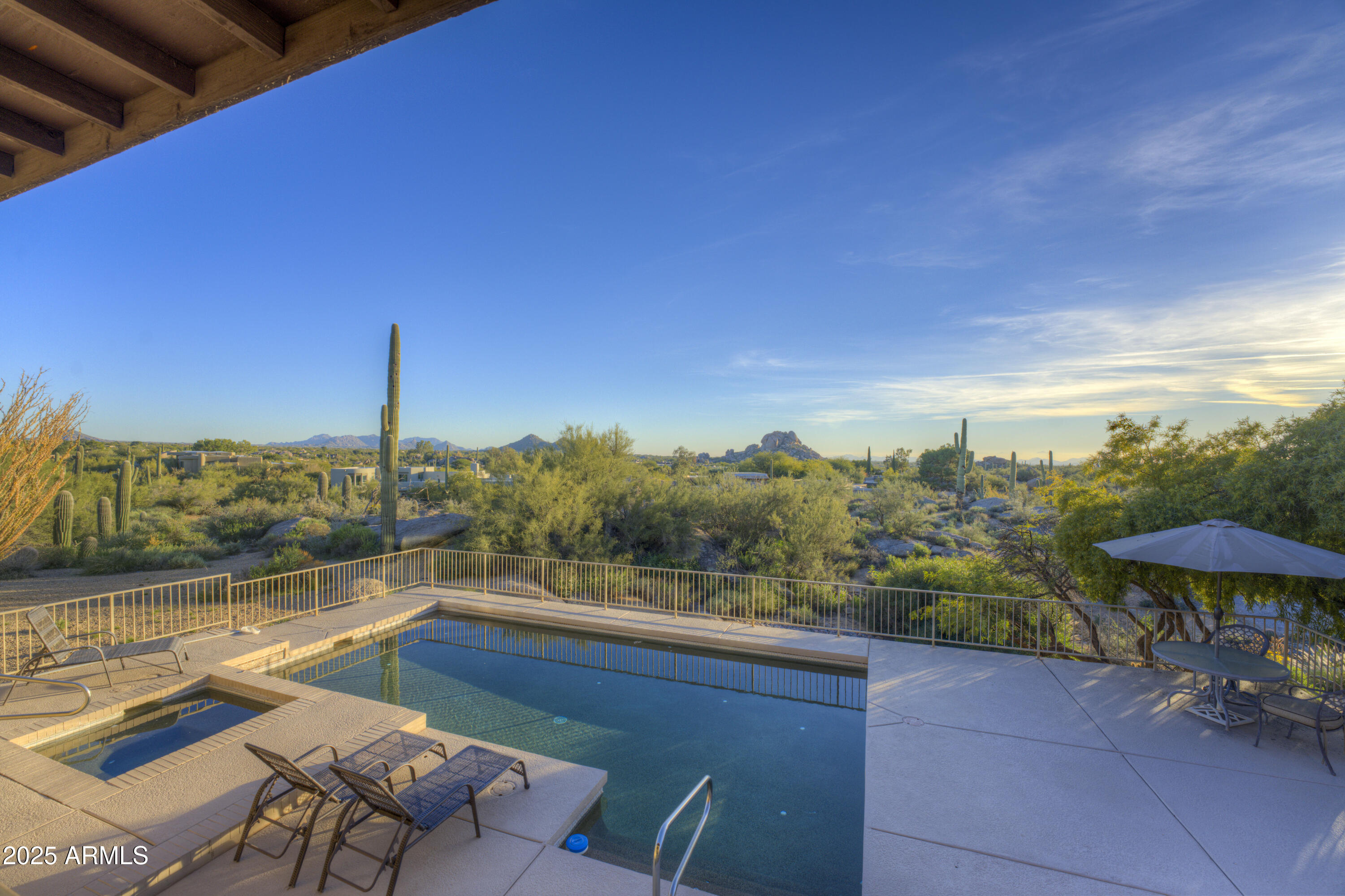 BOULDERS CAREFREE UNIT 4 PHASE 1 - Residential
