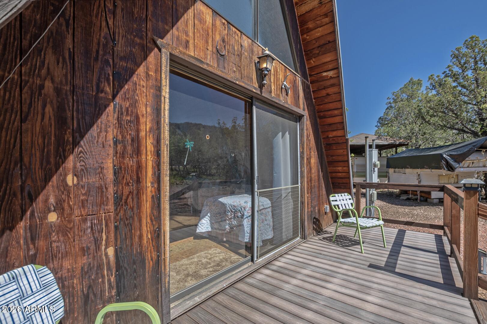 3874 N MISTLETOE Drive