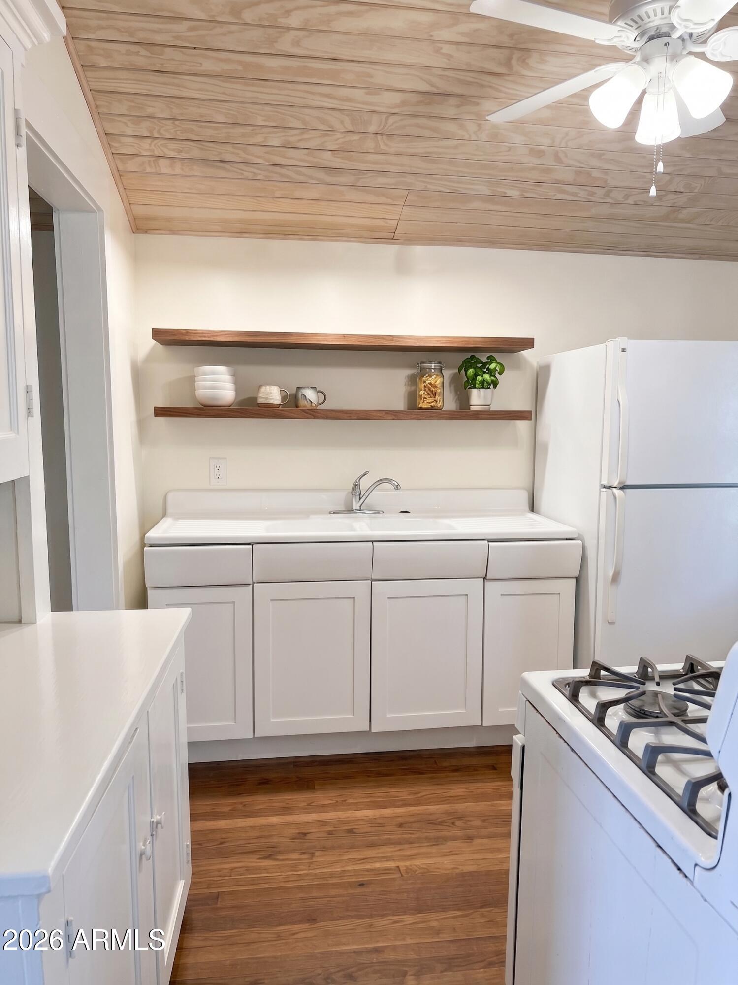 HIGHLAND ADDITION LOTS 9-26 43-60 74-91 - Residential