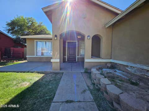 Photo of 6027 W Roanoke Avenue, Phoenix, AZ 85035 (MLS # 6996116)