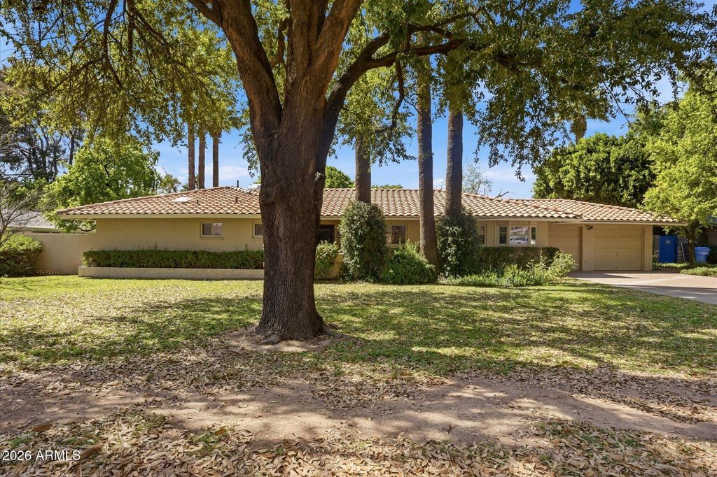 Photo of 8324 N 8th Avenue, Phoenix, AZ 85021 (MLS # 7000343)