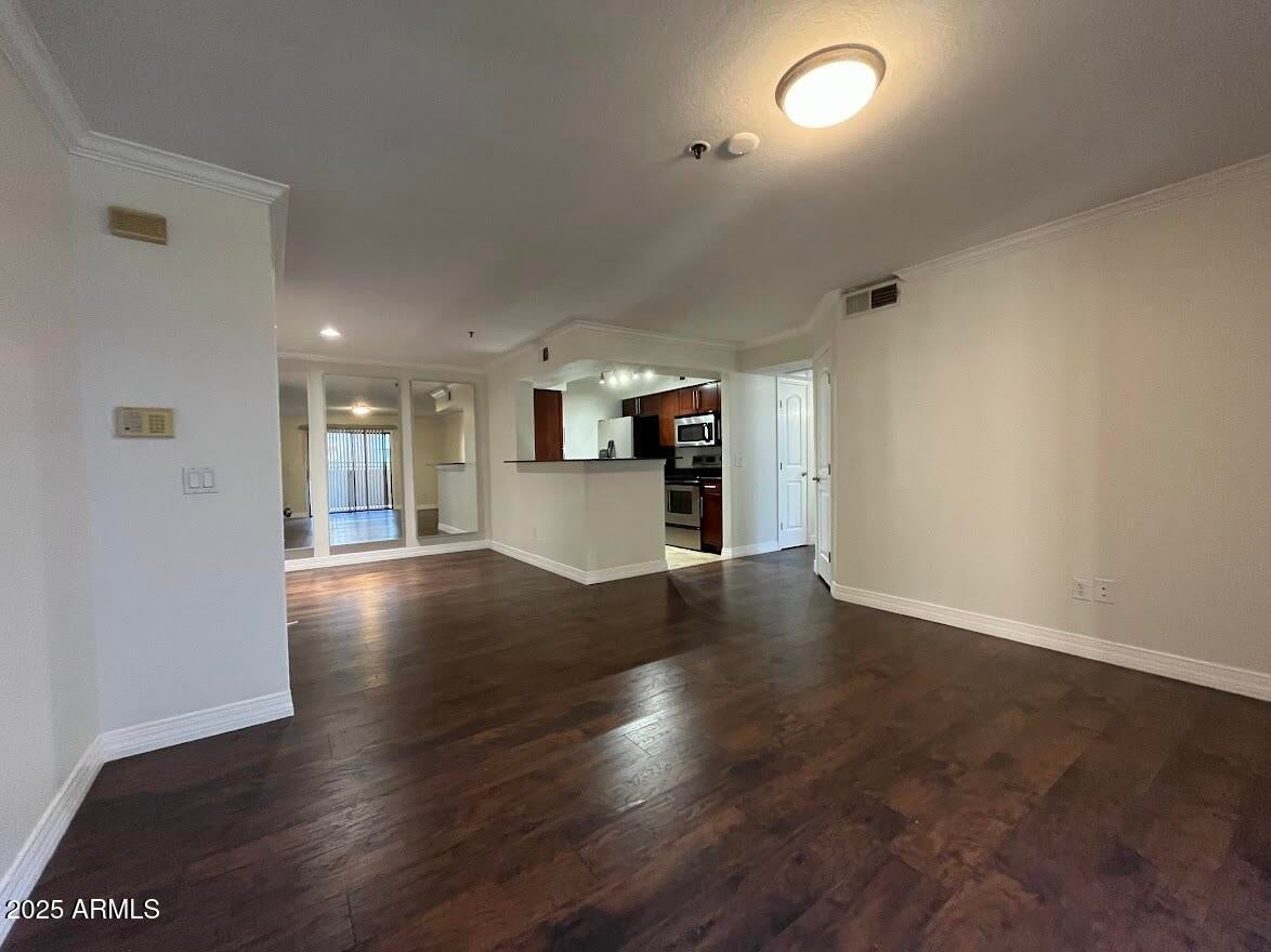 2025 E Campbell Avenue Apt 142