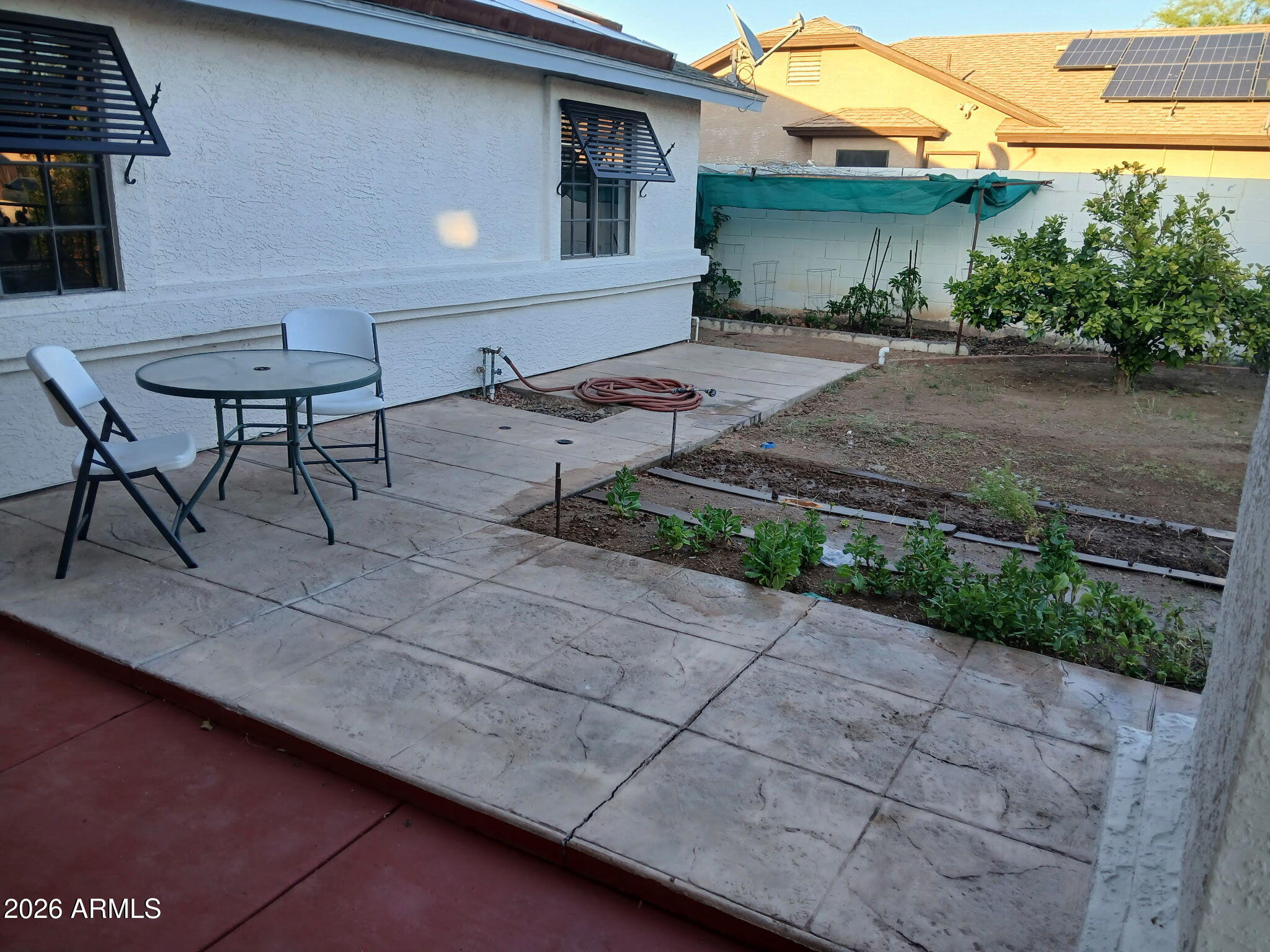 3638 W MICHELLE Drive