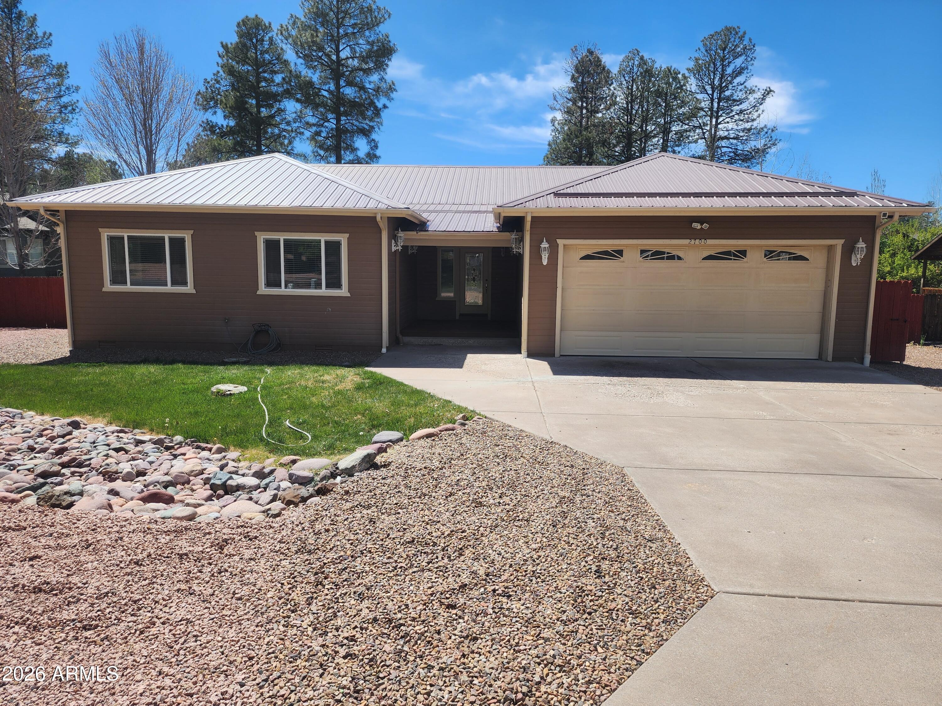 2700 S WOODLAND HILLS Lane