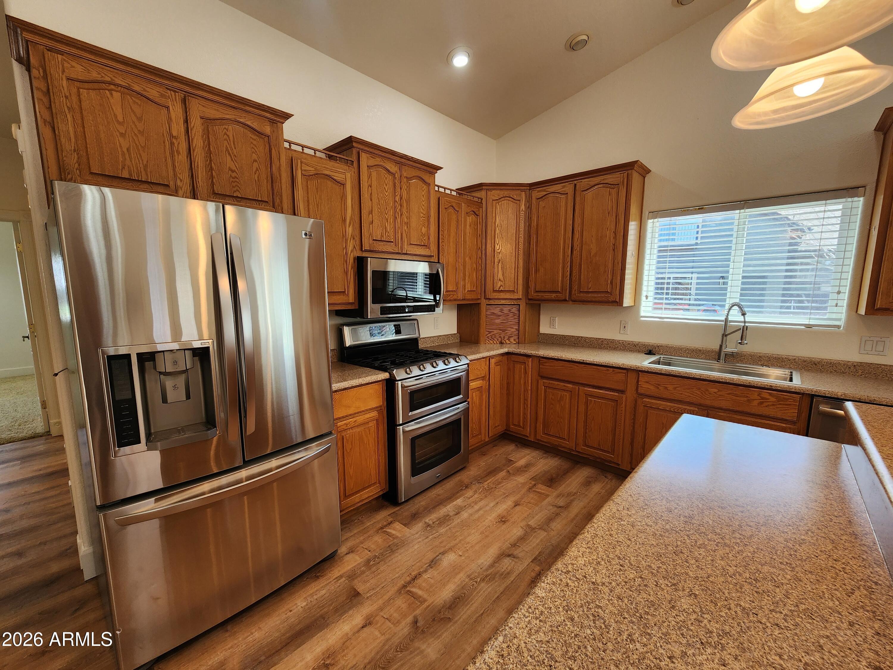 2700 S WOODLAND HILLS Lane