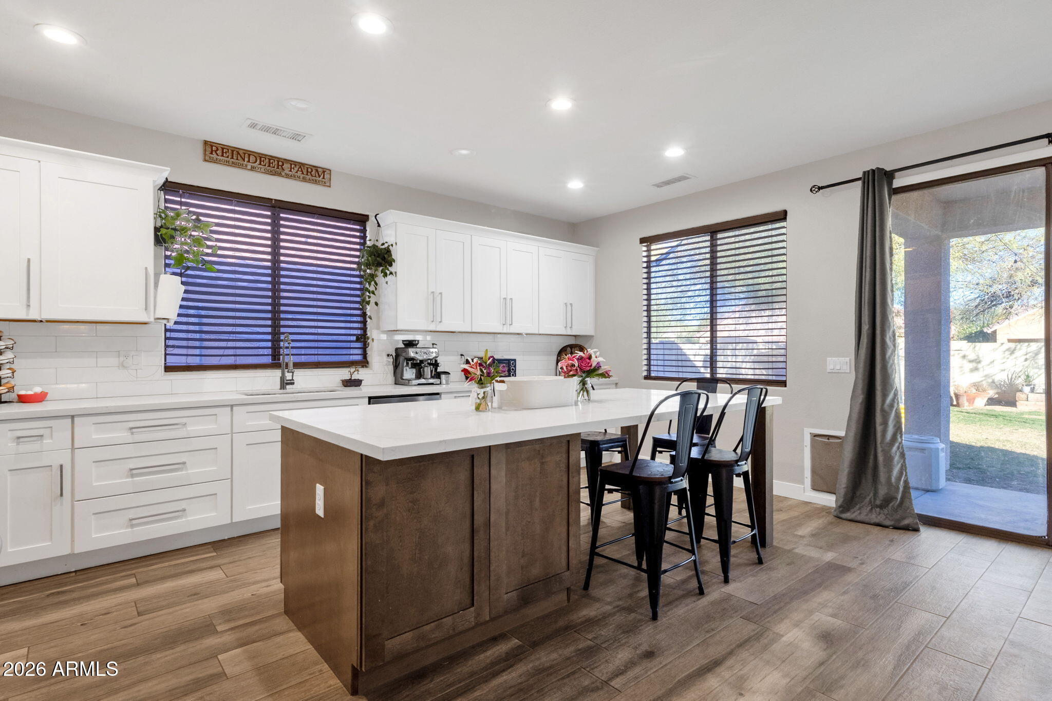 3892 E IRONHORSE Road