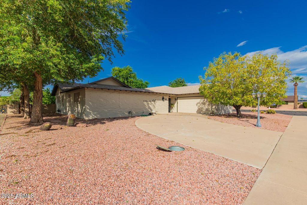 Photo of 10302 W Cheryl Drive, Sun City, AZ 85351 (MLS # 6925643)