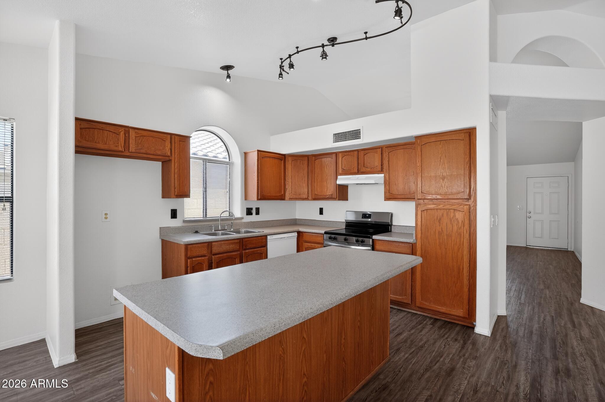 2524 E INDIGO BRUSH Road