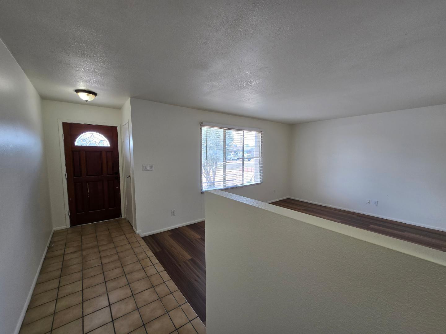 2527 S Rita Lane