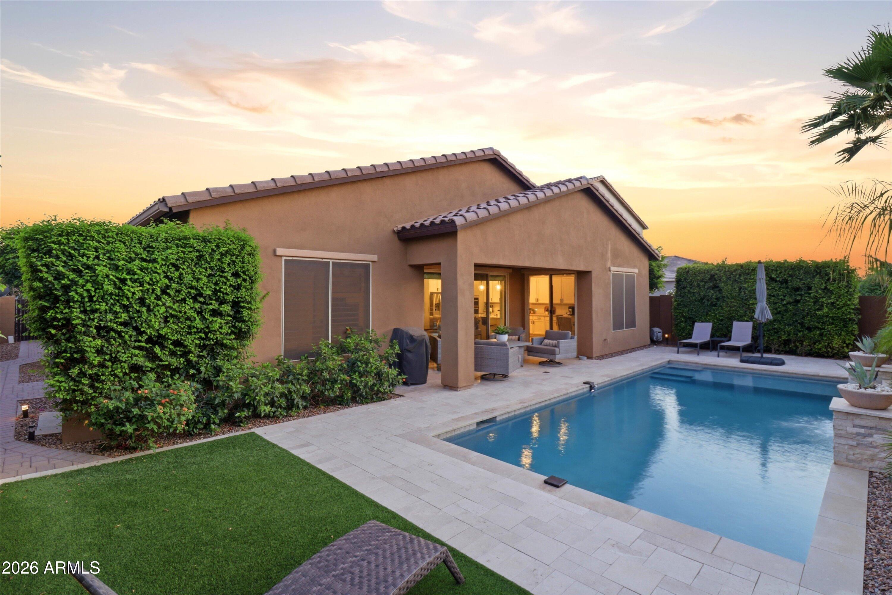 10262 E SUPERNOVA Drive