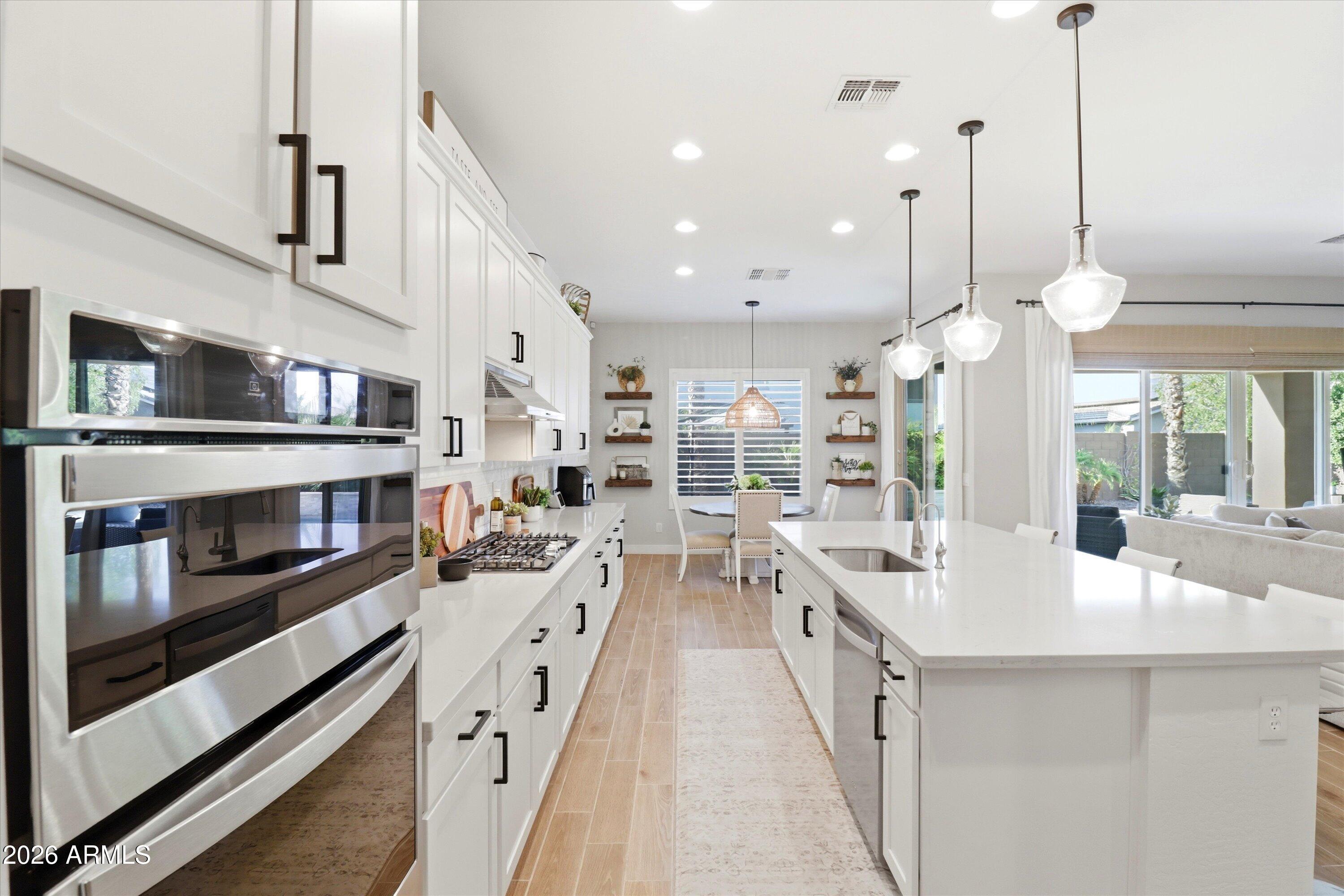 10262 E SUPERNOVA Drive