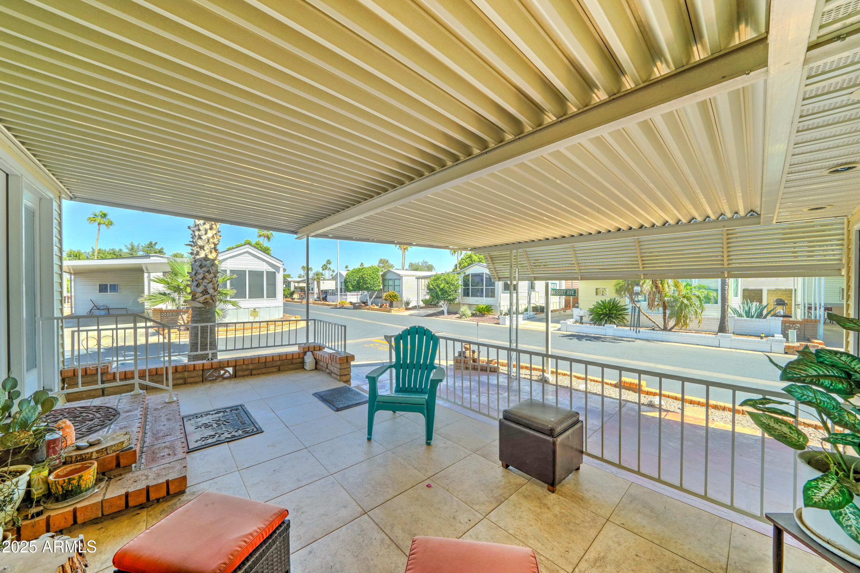 111 S GREENFIELD Road 547