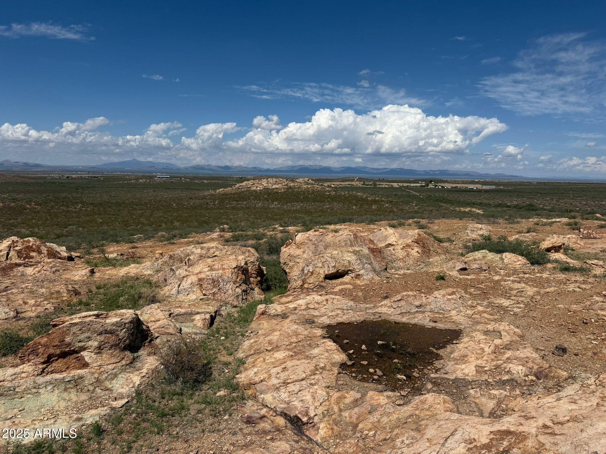 000 E Jack Rabbit Trail 9