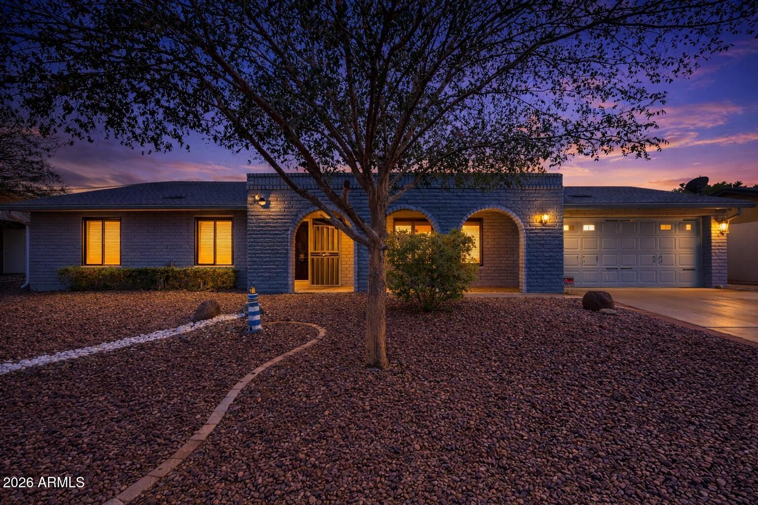 2201 W UTOPIA Road