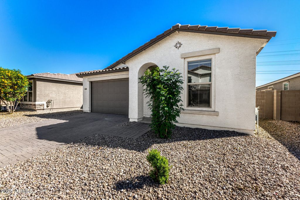 Photo of 7639 W Riverside Avenue, Phoenix, AZ 85043 (MLS # 7002573)