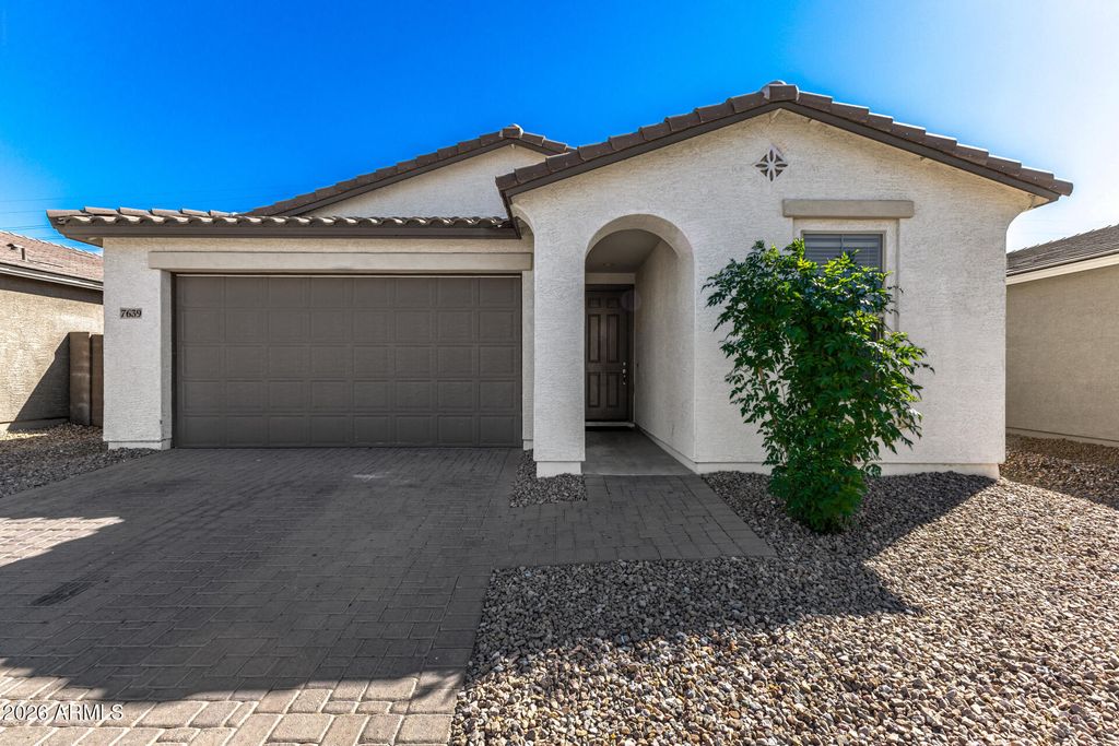 Photo of 7639 W Riverside Avenue, Phoenix, AZ 85043 (MLS # 7002573)