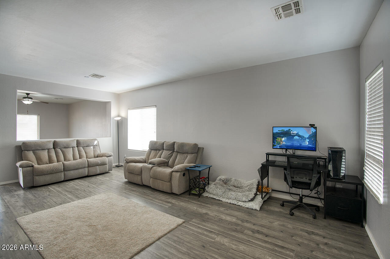 30277 W CRITTENDEN Lane