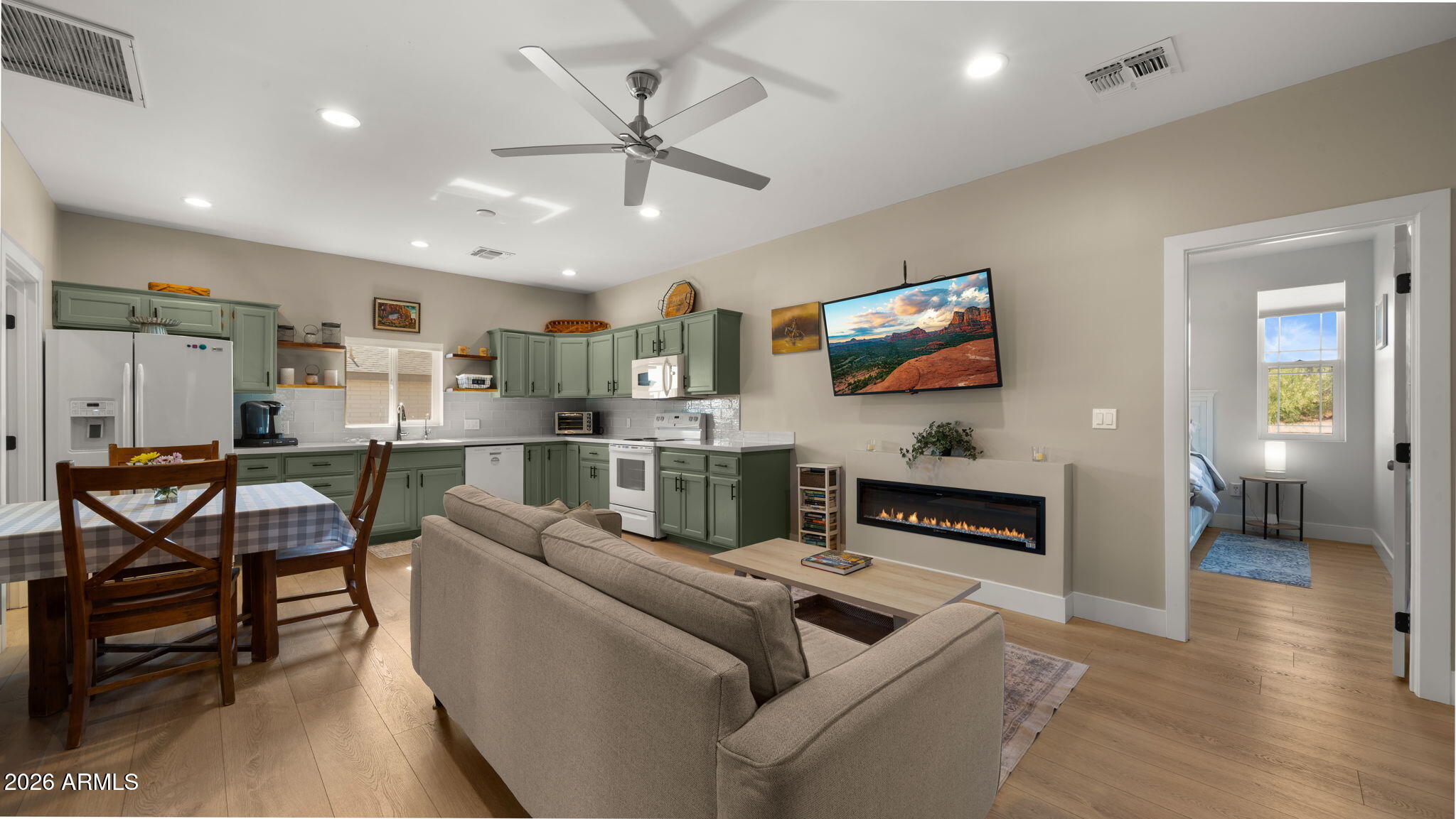 S25 T1N R8E - Residential
