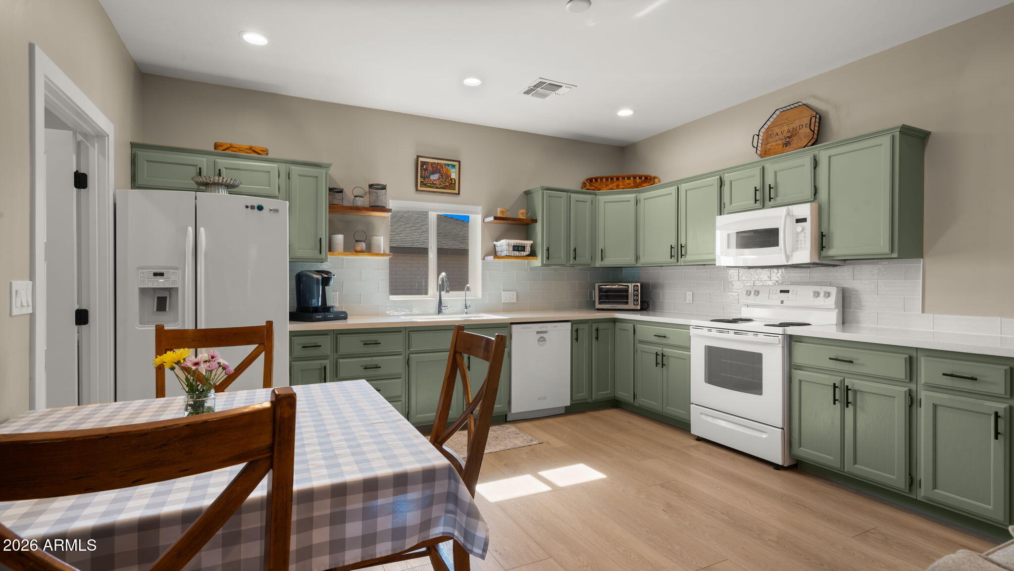 S25 T1N R8E - Residential