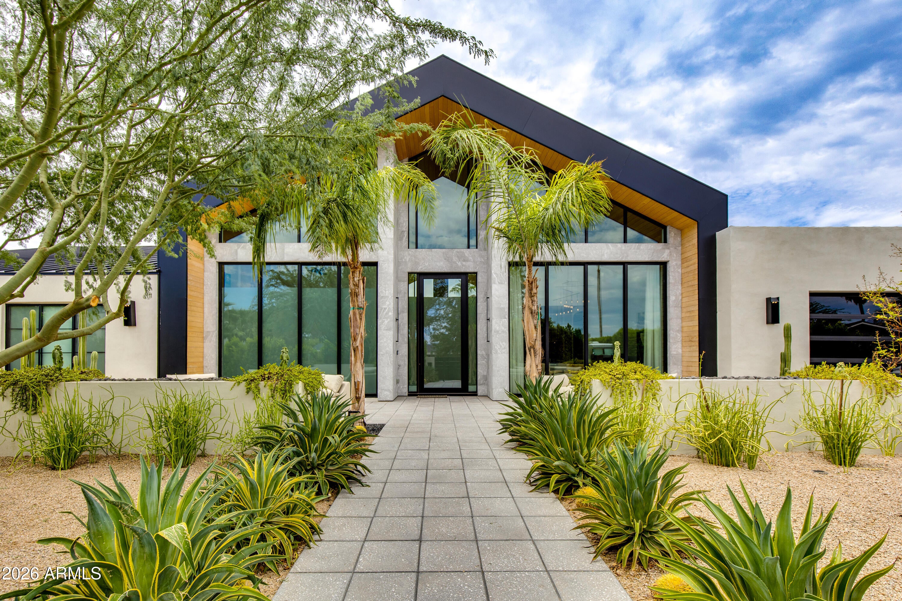 5020 N CHIQUITA Lane