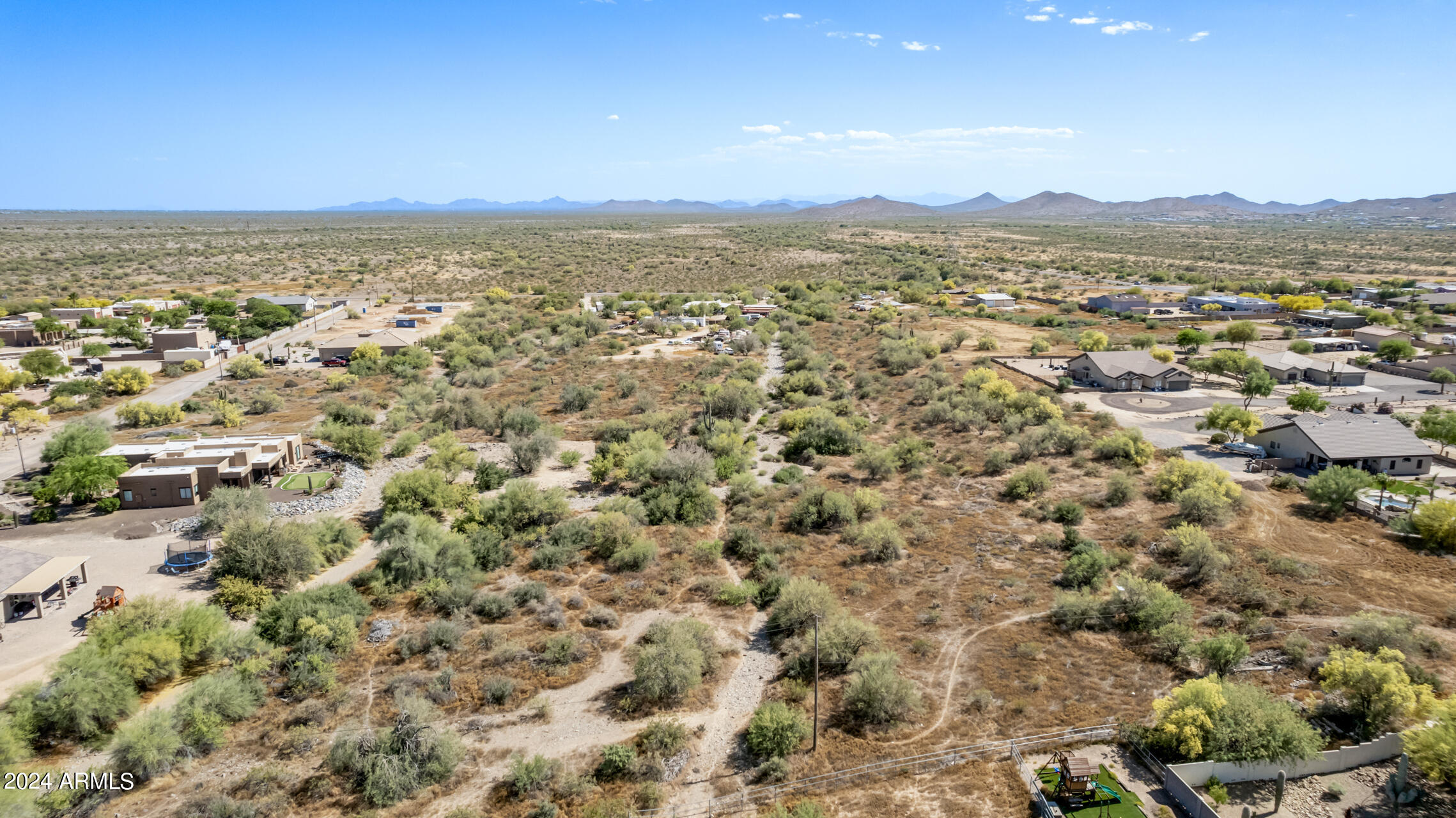 0 E Carriage Drive -