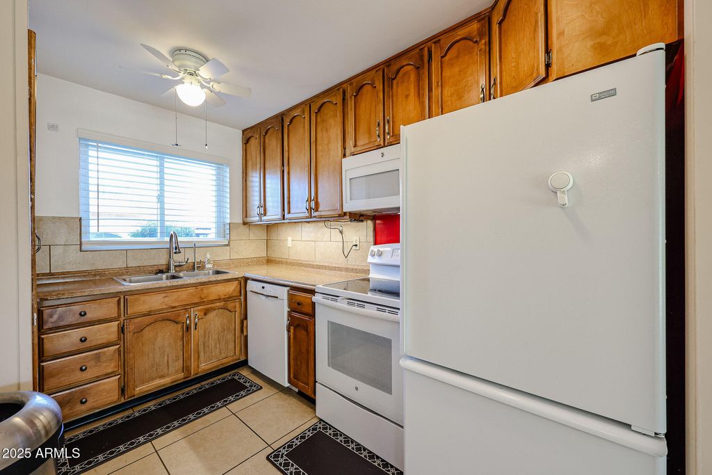 Photo of 10829 N Fairway Court W #106, Sun City, AZ 85351 (MLS # 6934297)
