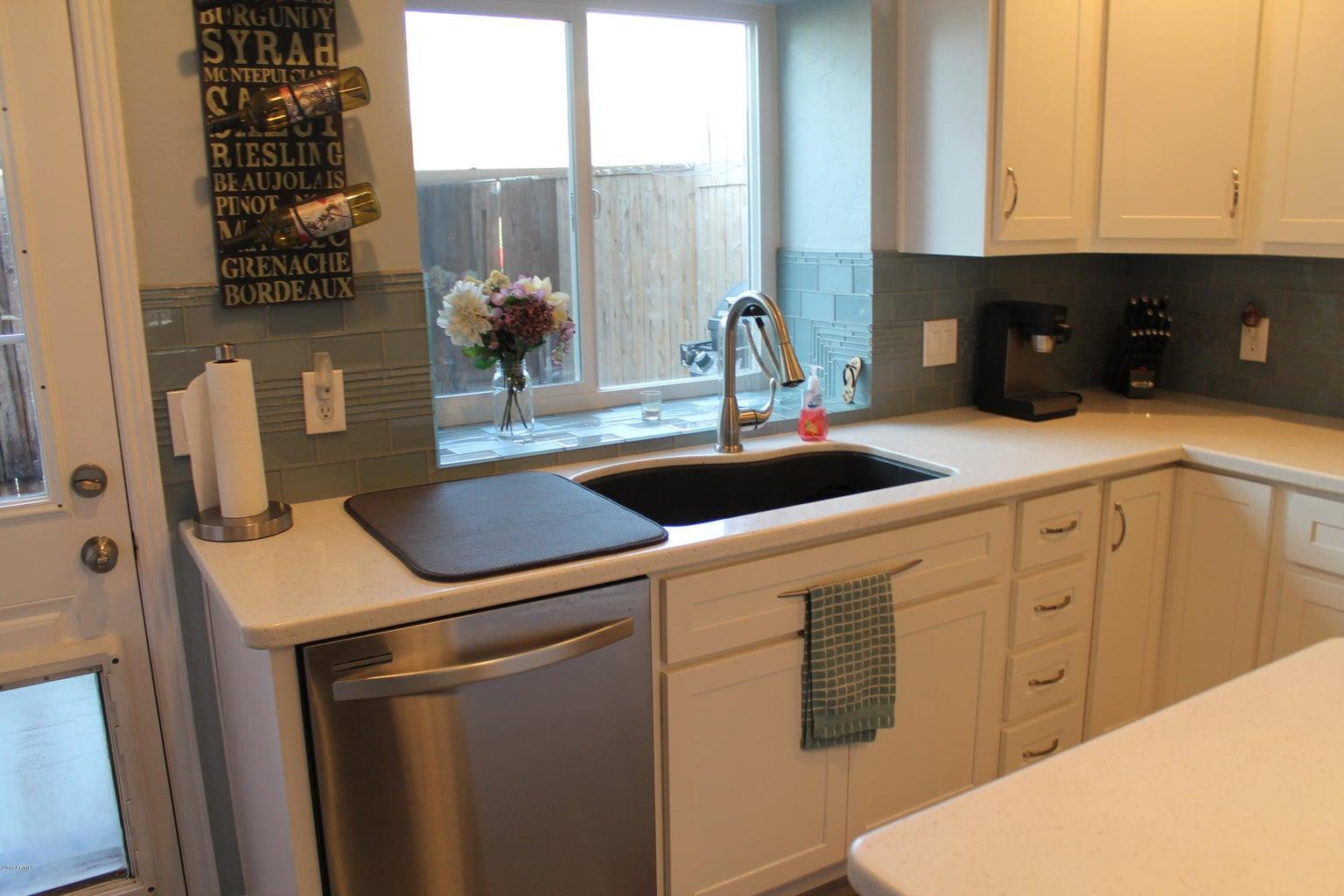 4901 E Kelton Lane Unit 1013